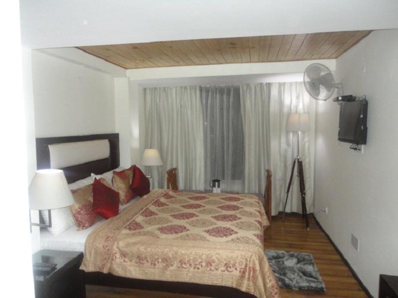 Swiss Wood Hotel Manali  Ngoại thất bức ảnh