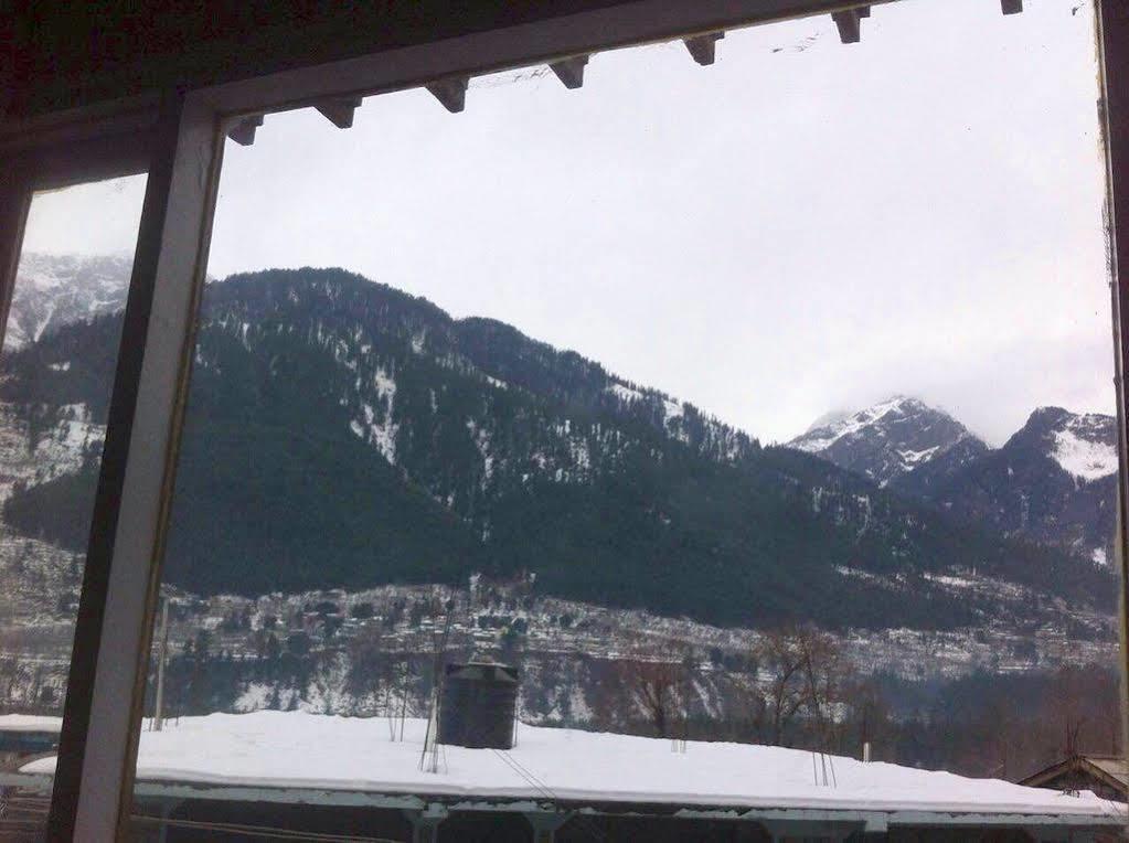 Swiss Wood Hotel Manali  Ngoại thất bức ảnh