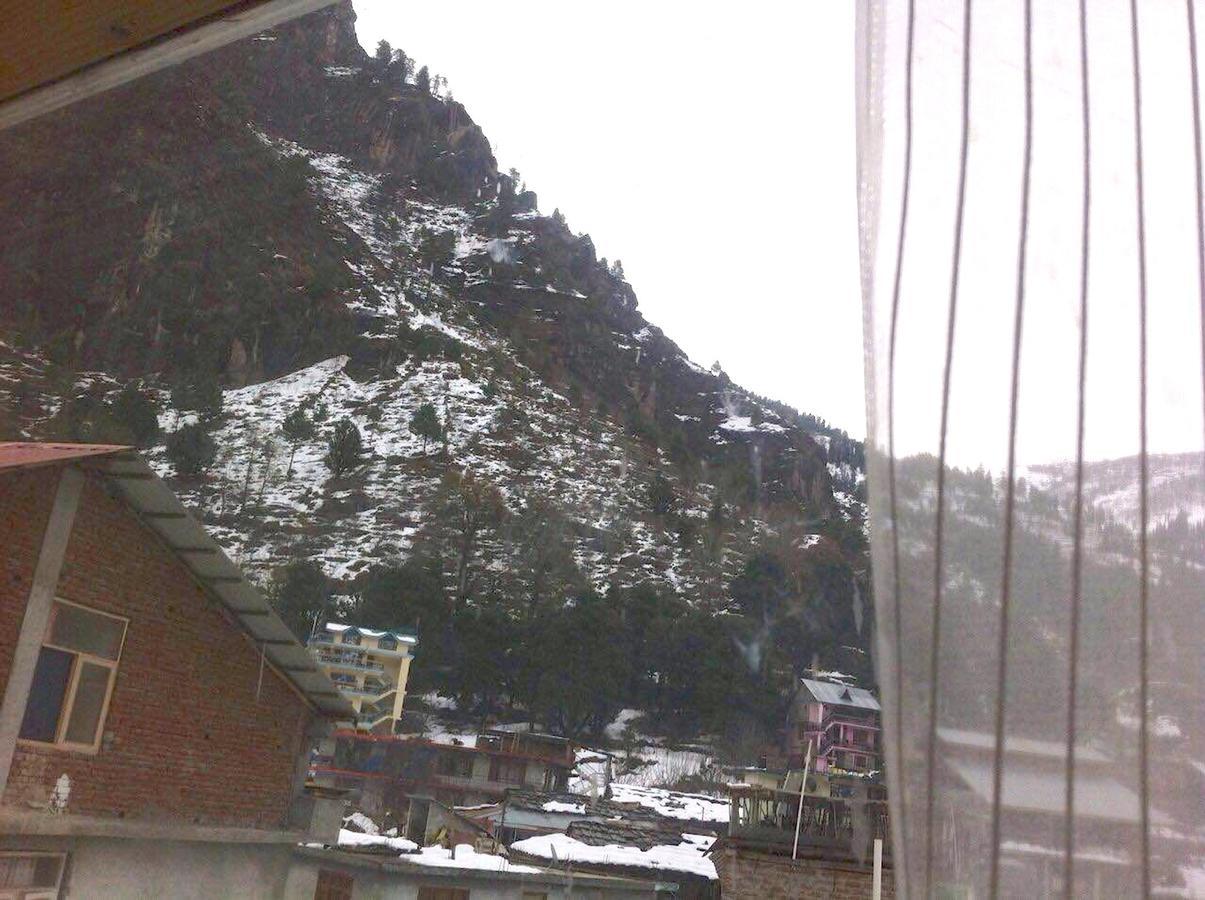 Swiss Wood Hotel Manali  Phòng bức ảnh